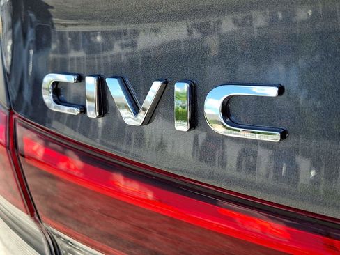 Used 2024 Honda Civic Sport image 28