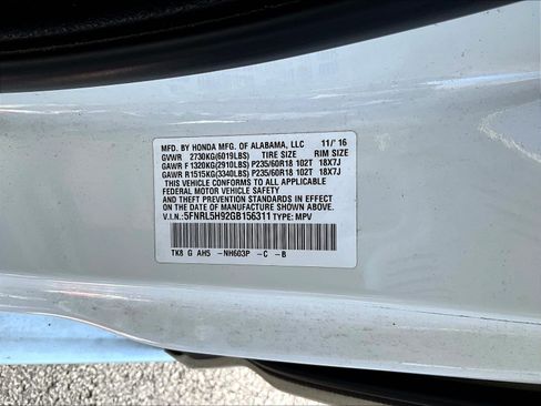 Used 2016 Honda Odyssey Touring Elite image 4