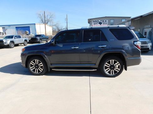 Used 2016 Toyota 4Runner Limited image 4