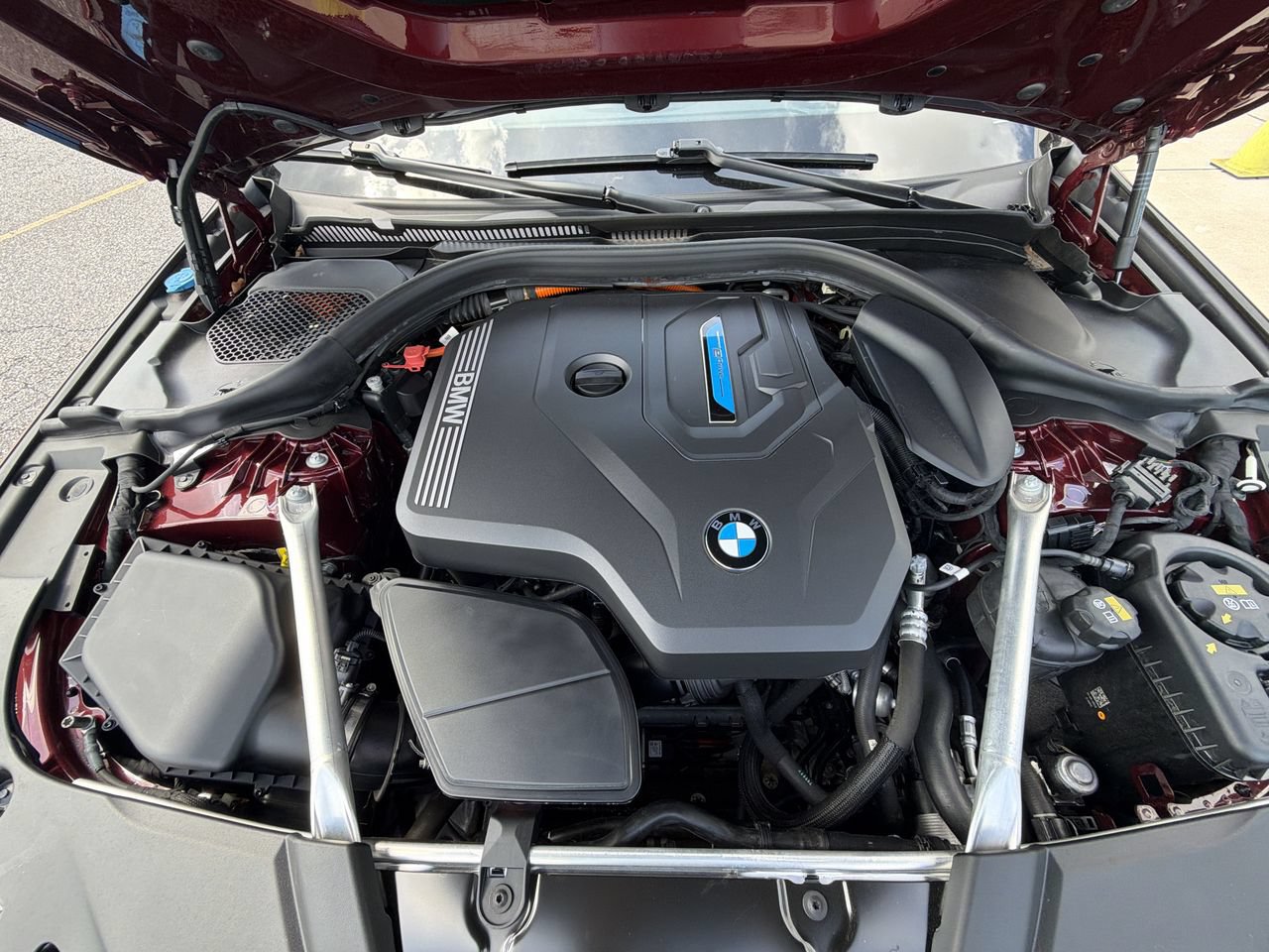 Used 2023 BMW 530e w/ Premium Package RWD image 37