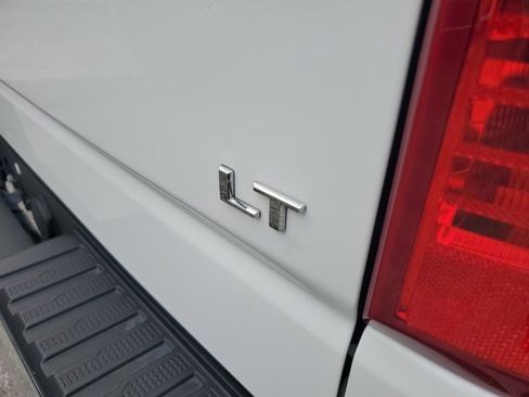 Used 2025 Chevrolet Silverado 1500 LT image 10