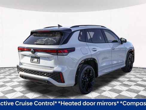 Certified 2026 Volkswagen Tiguan SE R-Line AWD/4WD image 9
