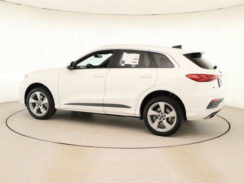 New 2025 Audi Q5 Premium Plus image 3