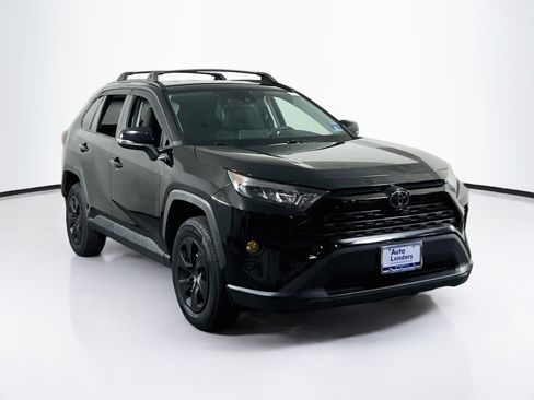 Used 2019 Toyota RAV4 LE w/ All Weather Liner Package AWD/4WD image 3