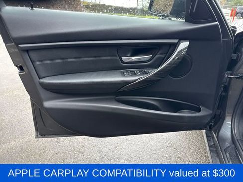 Used 2018 BMW 320i xDrive Sedan w/ Premium Package image 15