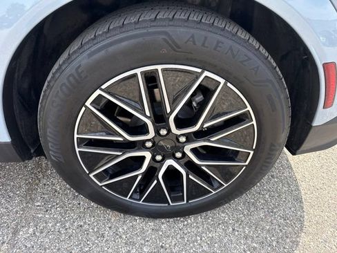 Used 2025 Ford Mustang Mach-E Premium AWD/4WD image 4
