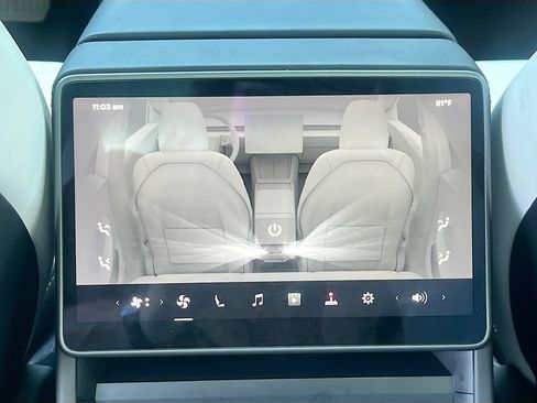 Used 2025 Tesla Model 3 Long Range RWD image 26