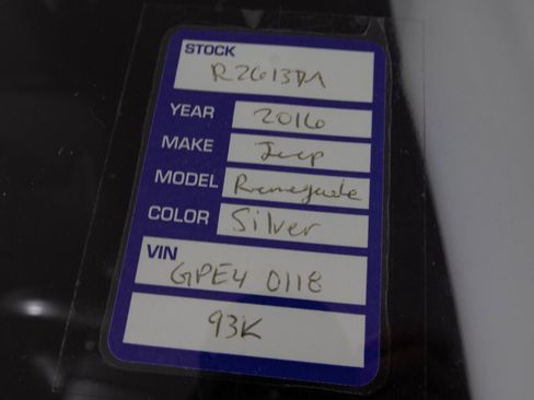 Used 2016 Jeep Renegade 75th Anniversary image 42