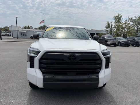 Used 2024 Toyota Tundra SR5 AWD/4WD image 10