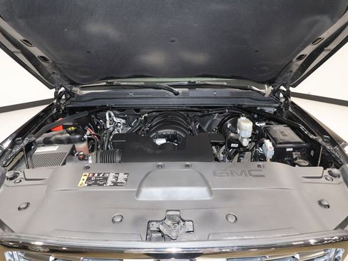 Used 2019 GMC Yukon Denali w/ Open Road Package image 21