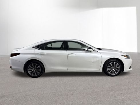 Used 2021 Lexus ES 300h w/ Premium Package image 37