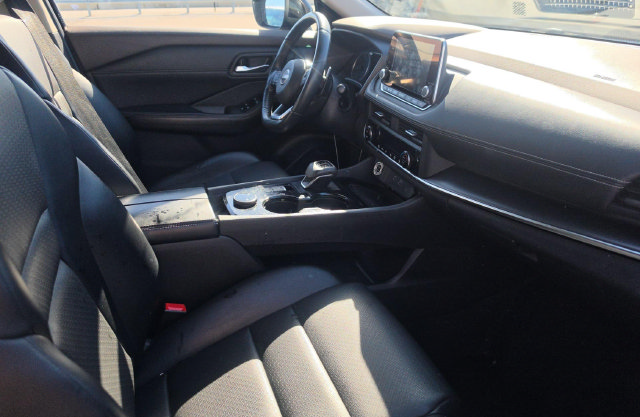 Used 2023 Nissan Rogue SV w/ SV Premium B Package AWD/4WD image 8