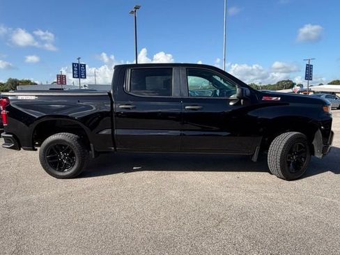 Used 2021 Chevrolet Silverado 1500 Custom Trail Boss AWD/4WD image 6