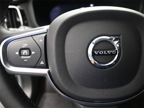 Certified 2024 Volvo S60 B5 Core image 15