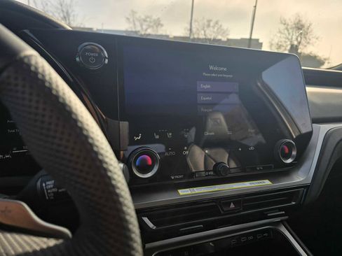 New 2026 Lexus TX 500h AWD image 28