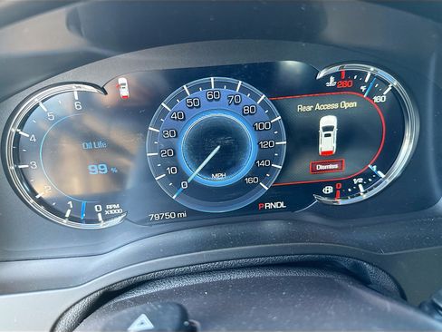 Used 2017 Cadillac Escalade Premium Luxury image 41