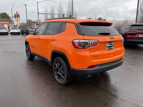 New 2026 Jeep Compass Latitude image 3