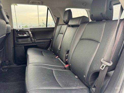 Used 2024 Toyota 4Runner TRD Off-Road Premium image 3