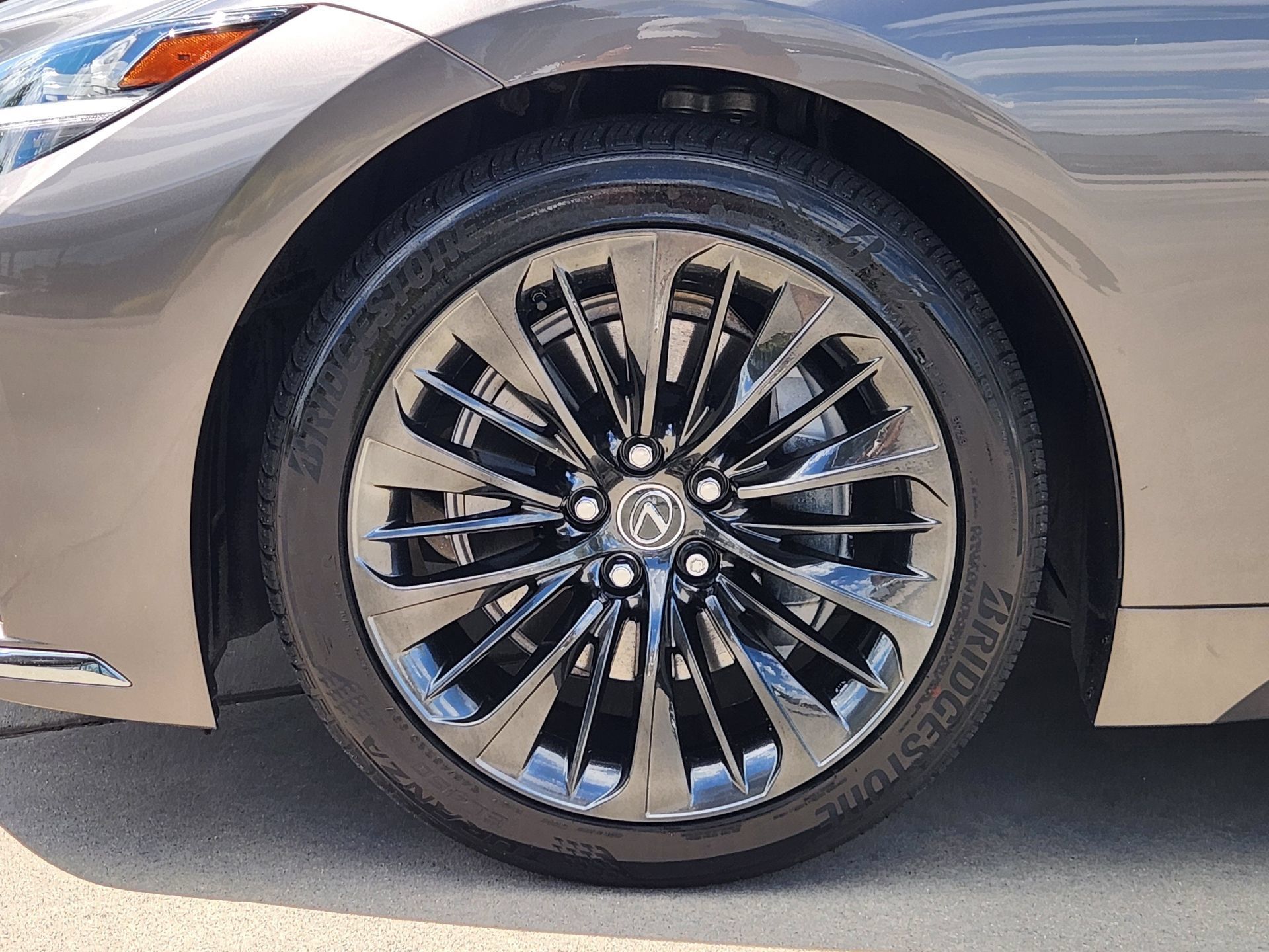 Used 2023 Lexus LS 500 w/ Interior Upgrade Package RWD image 12