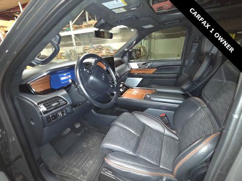 Used 2023 Lincoln Navigator Black Label image 16
