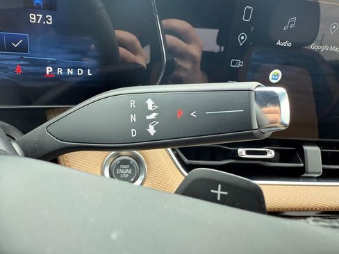 New 2025 Chevrolet Equinox ACTIV w/ Safety and Technology Package image 35