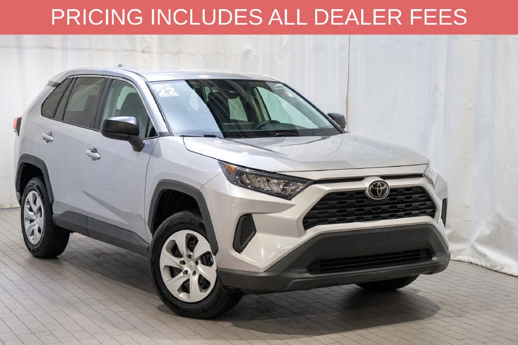 Certified 2022 Toyota RAV4 LE FWD image 1