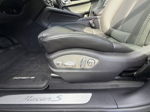 New 2026 Porsche Macan S image 24