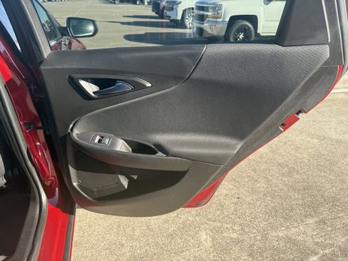 Used 2016 Chevrolet Malibu LT image 40