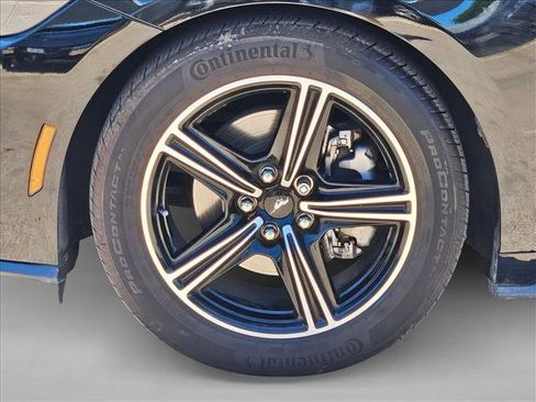Used 2025 Ford Mustang Coupe RWD image 24