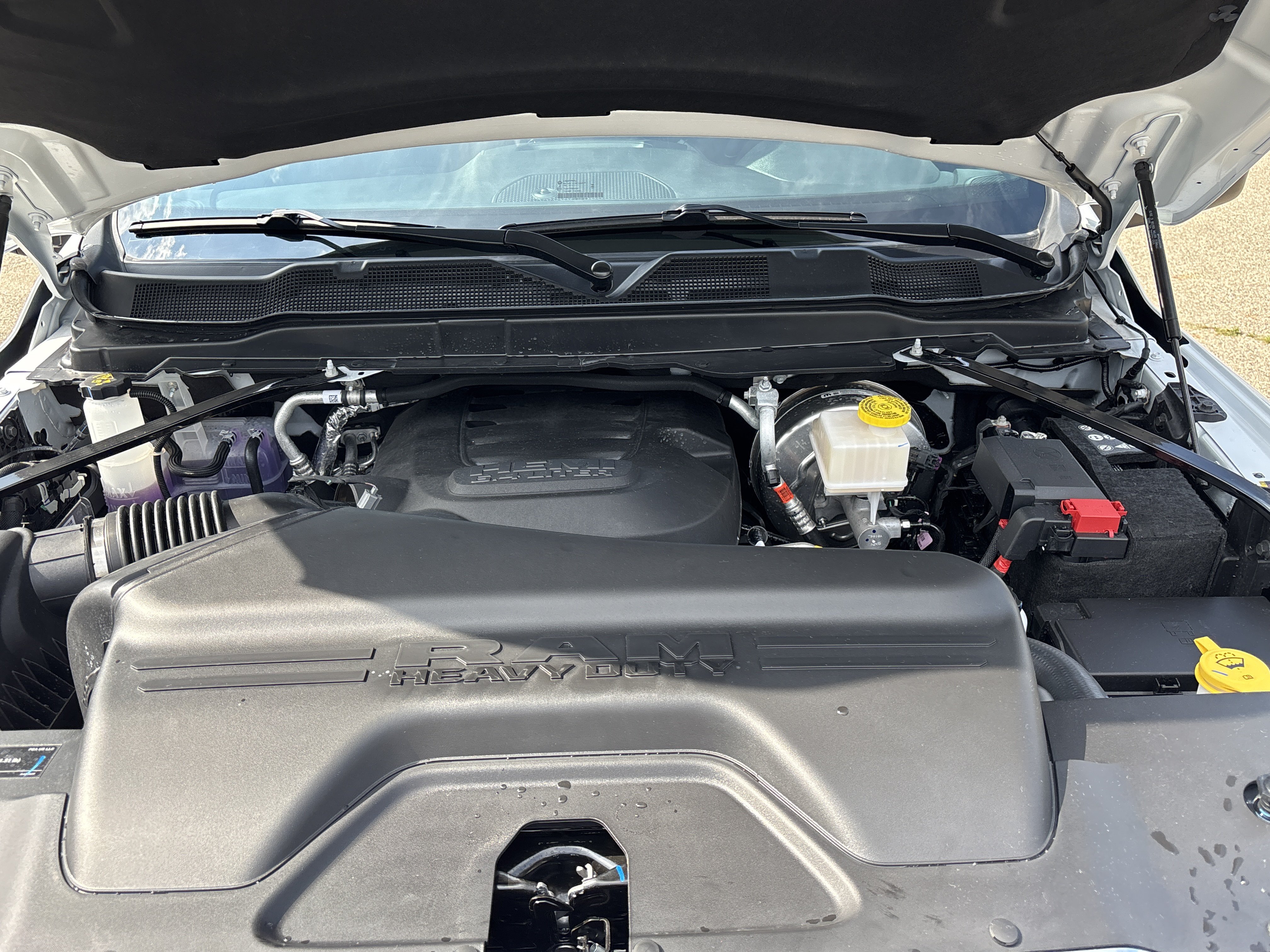 New 2026 RAM 2500 Tradesman AWD/4WD image 12