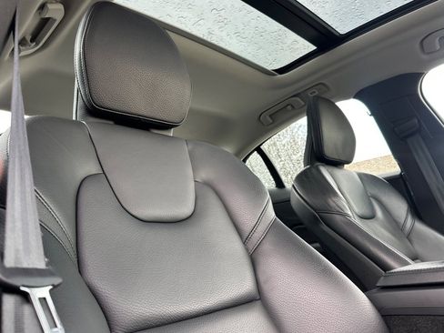 Used 2024 Volvo S60 B5 Plus image 19