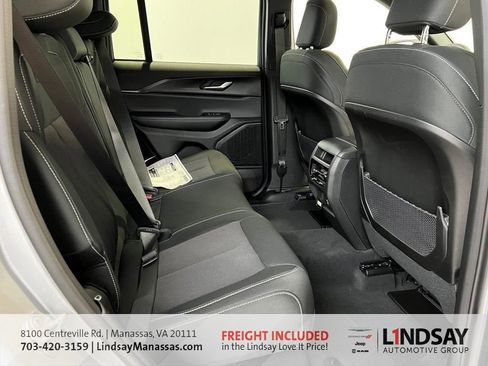 New 2025 Jeep Grand Cherokee Laredo w/ Luxury Tech Group I image 14