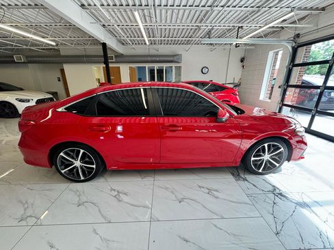 Used 2024 Honda Civic Touring image 4