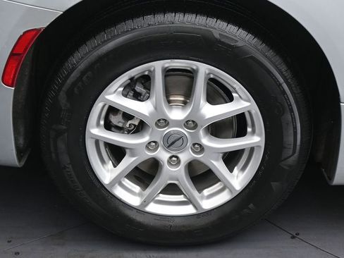 Used 2022 Chrysler Voyager LX FWD image 38