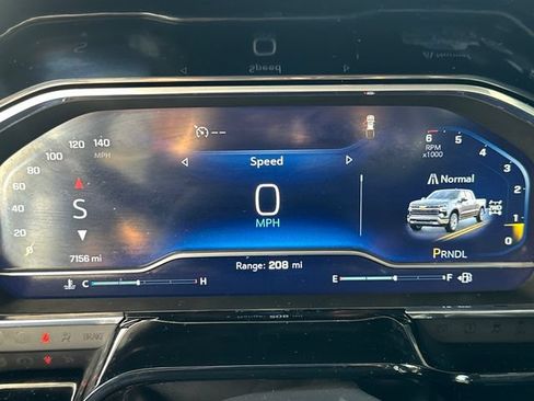 Certified 2025 Chevrolet Silverado 1500 LT AWD/4WD image 28