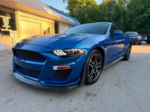 Used 2018 Ford Mustang GT RWD image 9