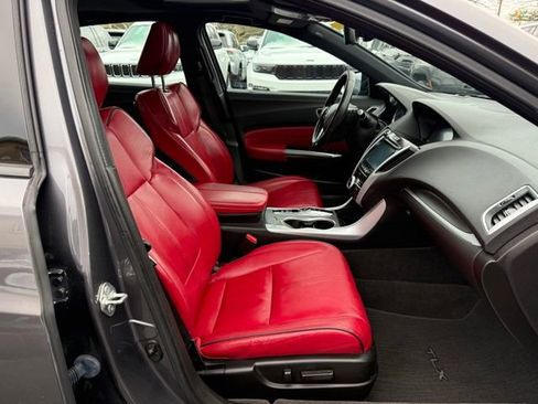 Used 2019 Acura TLX 3.5L Technology Pkg w/A-Spec P image 30
