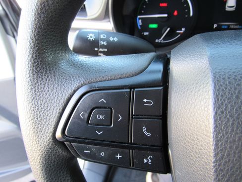 Used 2022 Toyota Sienna LE image 14