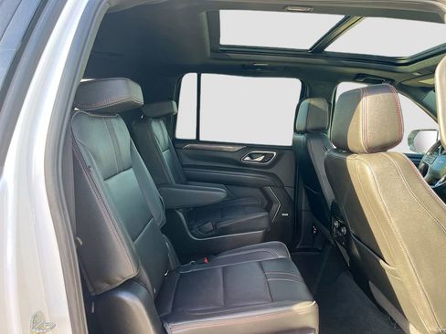Used 2022 Chevrolet Suburban RST w/ Luxury Package AWD/4WD image 29