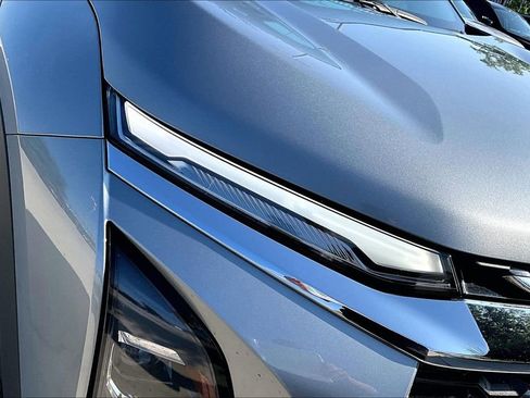 Used 2025 Chevrolet Equinox LT AWD/4WD image 36