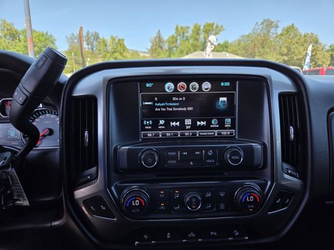 Used 2018 Chevrolet Silverado 1500 LT w/ All Star Edition AWD/4WD image 25