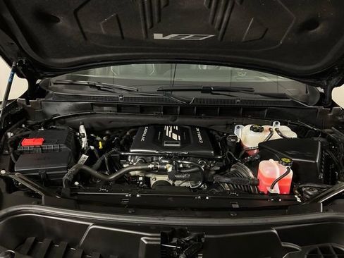 Used 2024 Cadillac Escalade ESV V w/ LPO, ONYX Package image 40