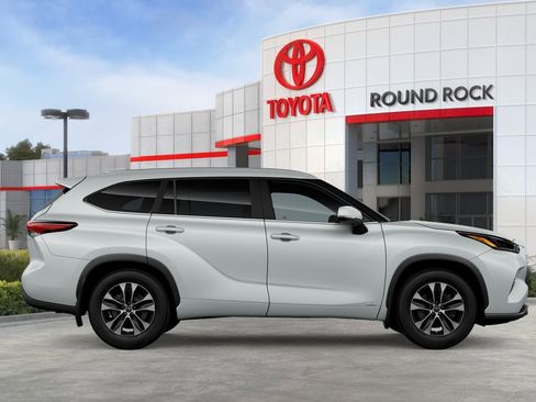 New 2026 Toyota Highlander XLE AWD/4WD image 12