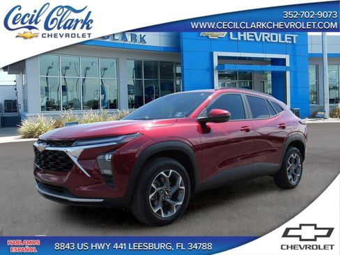 Certified 2024 Chevrolet Trax LT FWD image 1