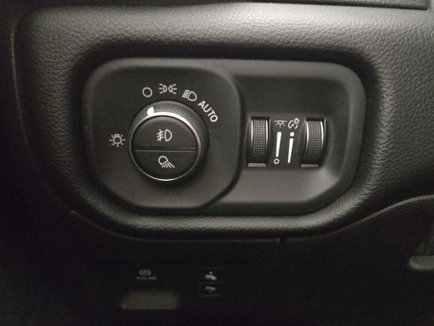 Certified 2019 RAM 1500 Big Horn AWD/4WD image 25