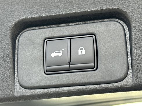 New 2026 Nissan Rogue SV image 19