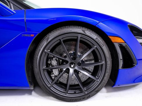 Used 2021 McLaren 720S Performance image 16