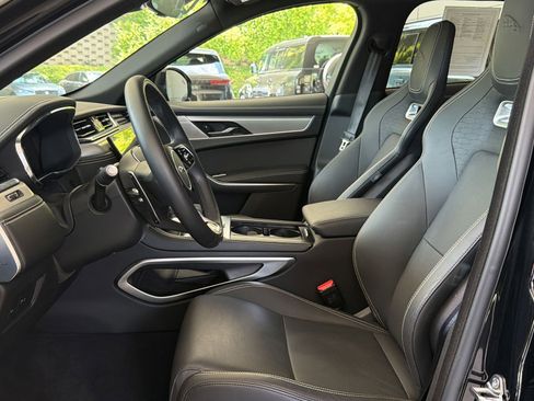 Used 2026 Jaguar F-PACE R-Dynamic S AWD/4WD image 5