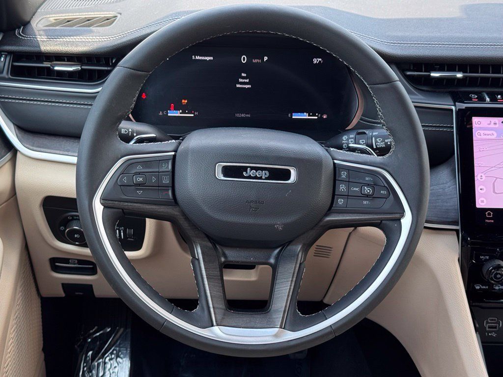 Used 2024 Jeep Grand Cherokee L Limited RWD image 8