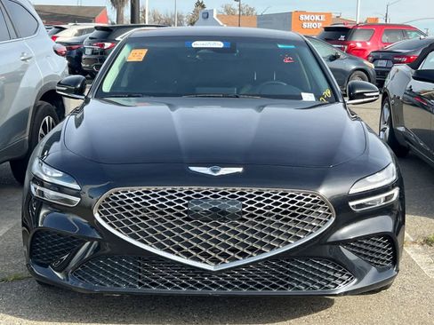 Used 2022 Genesis G70 2.0T image 6